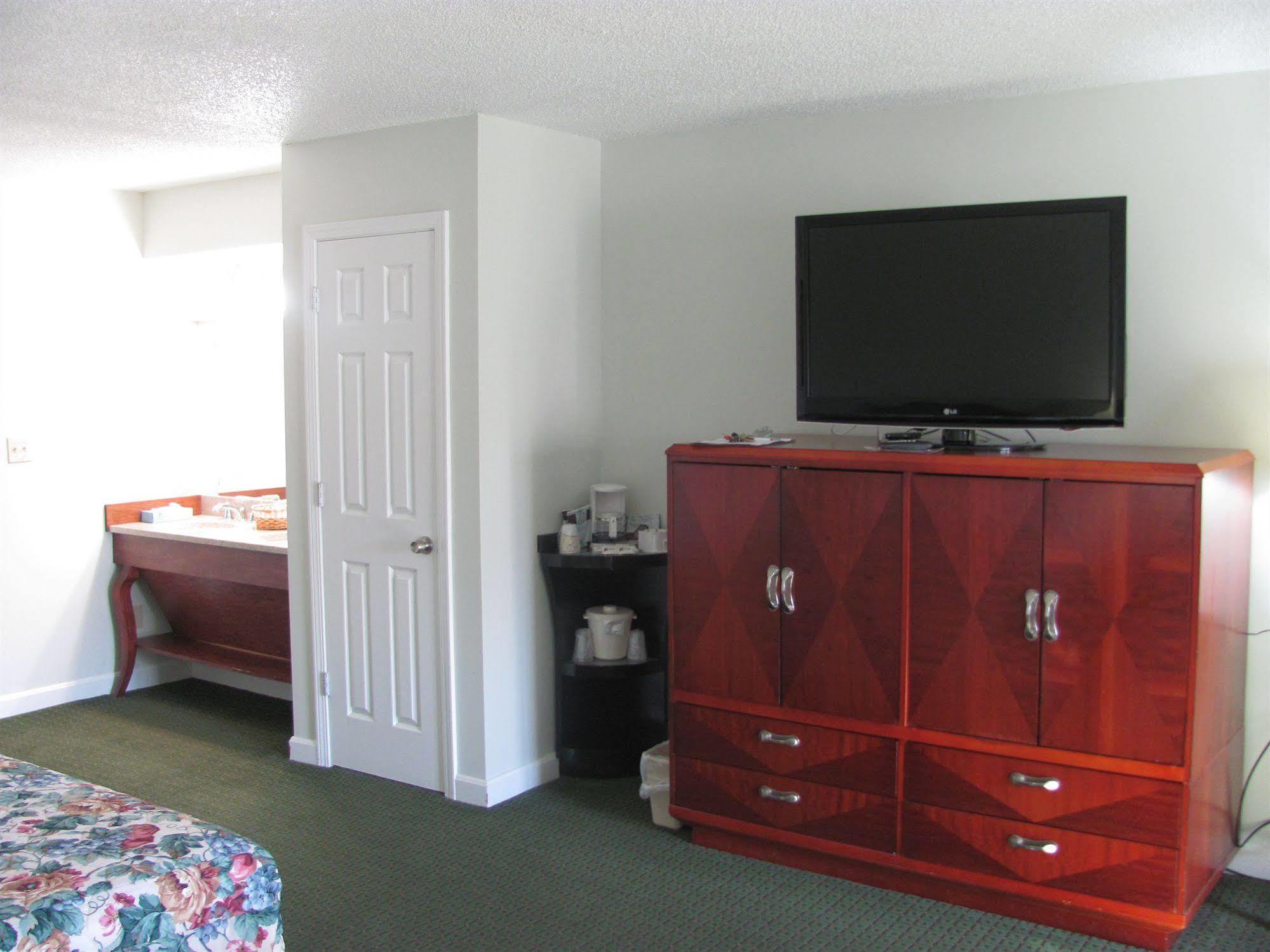Fireside Inn & Suites Auburn Lewiston Exterior foto
